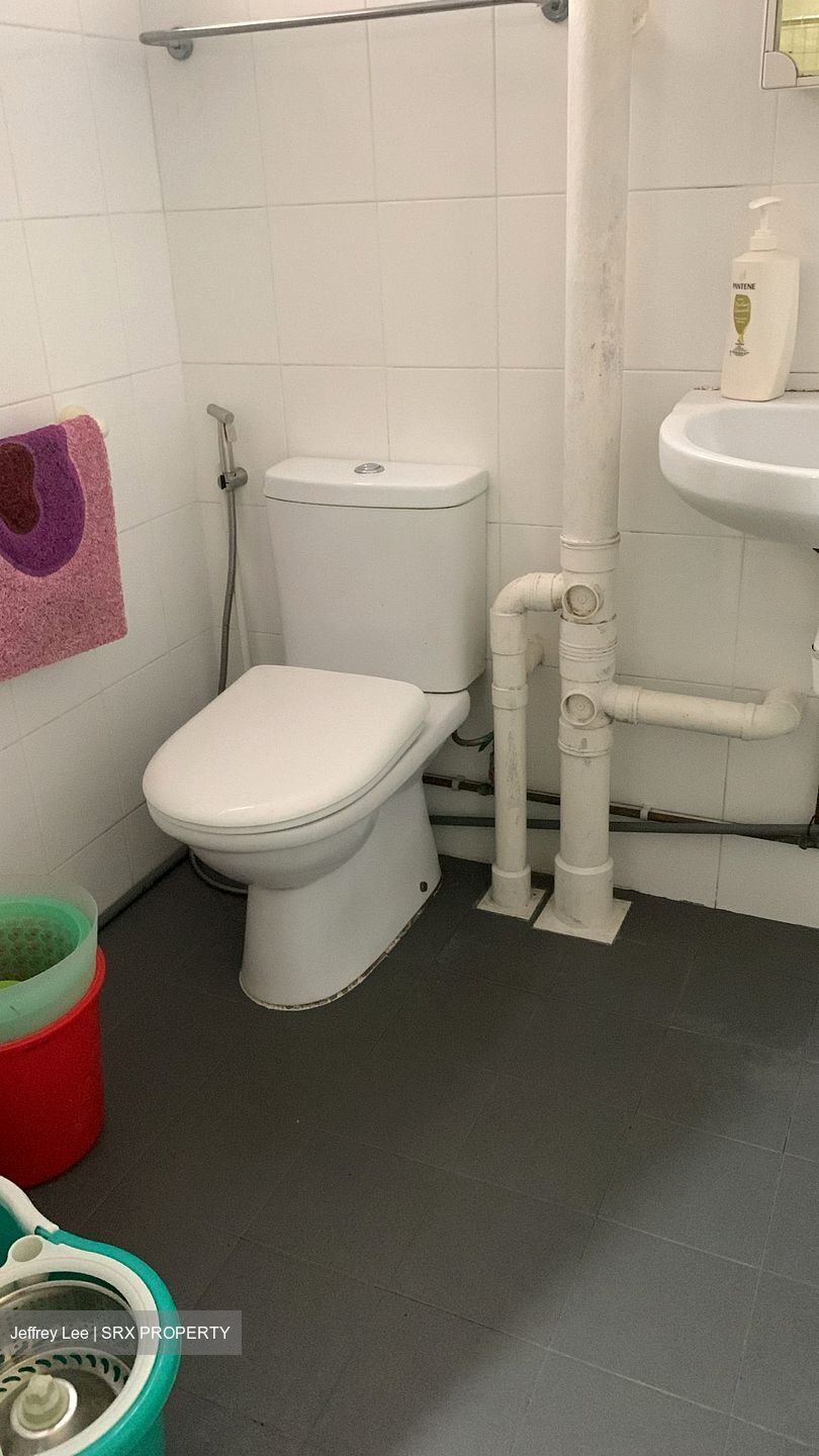 Hougang Avenue 2 (Hougang),  #449334031